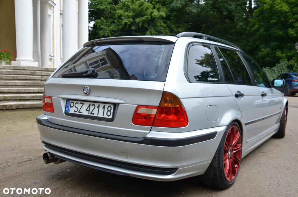 BMW Seria 3 318i - 9