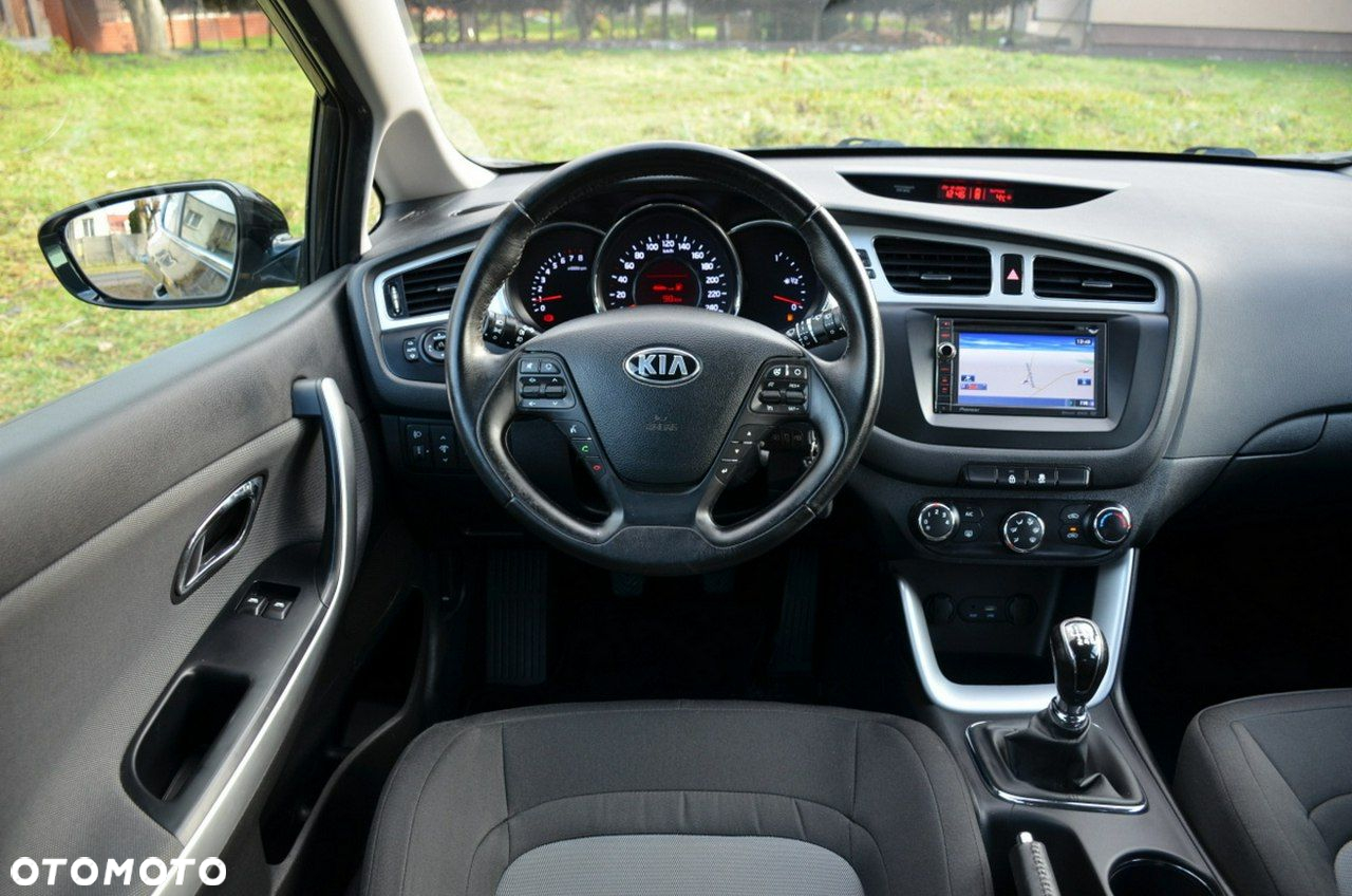 Kia Ceed - 23