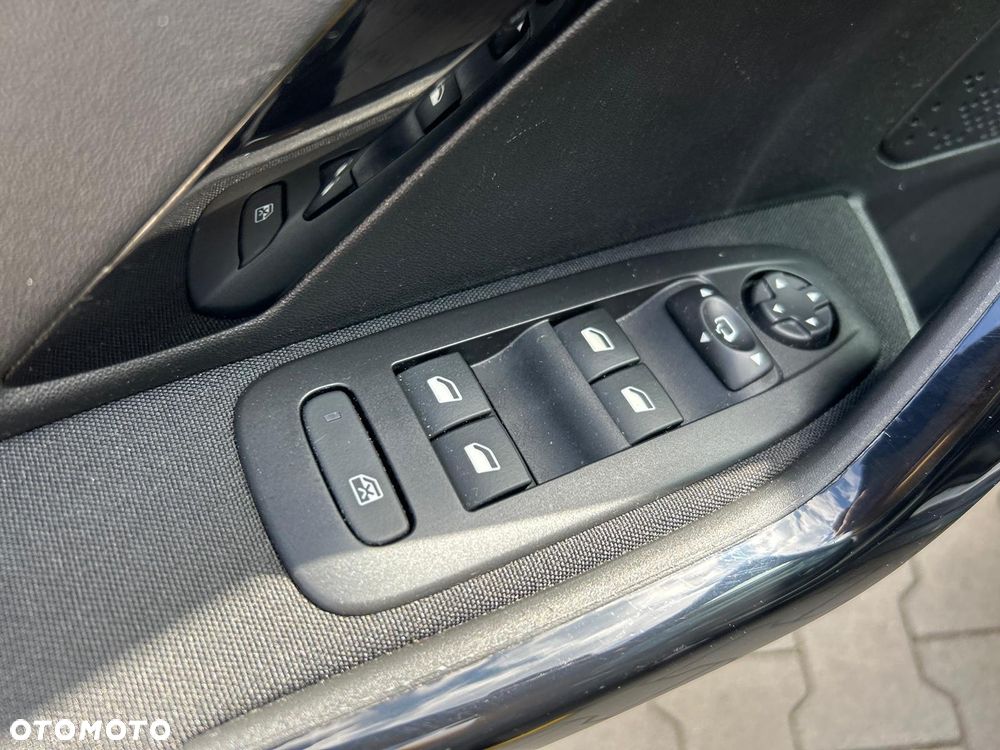 Peugeot 208 1.5 BlueHDi Allure Pack S&S - 37