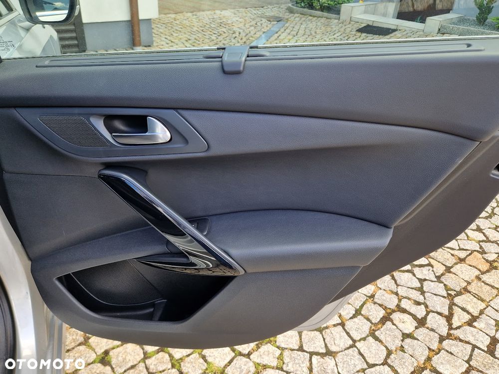 Peugeot 508 BlueHDi 180 EAT6 Stop&Start GT - 27