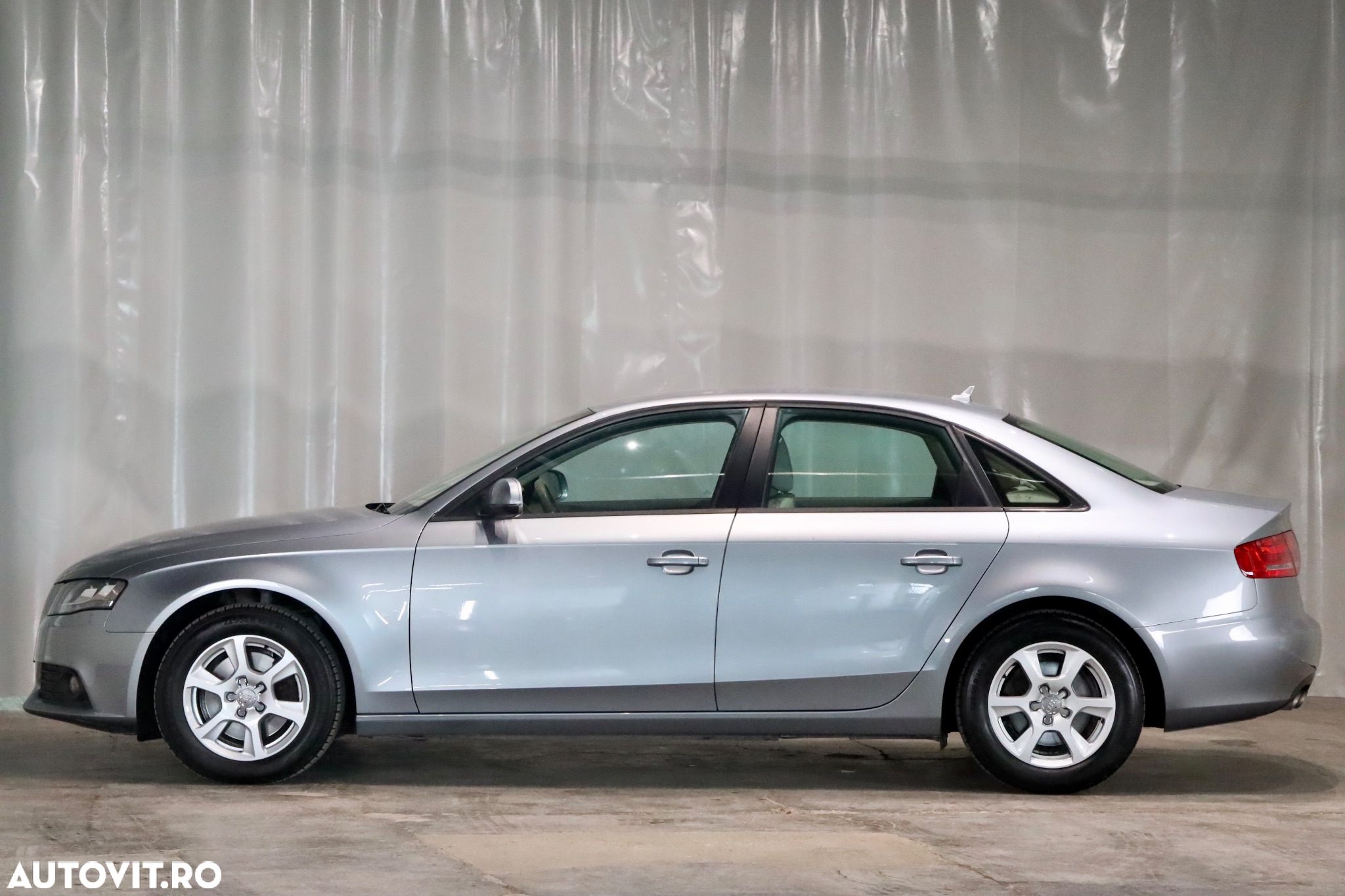 Audi A4 - 40