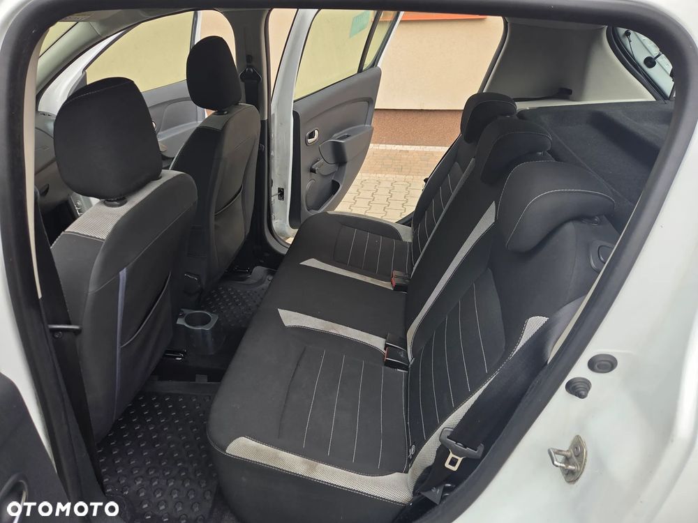 Dacia Sandero 1.5 dCi Laureate - 9