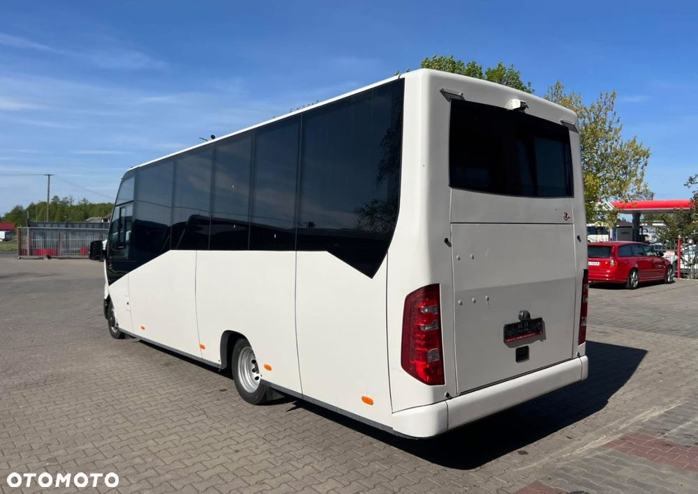 Volkswagen Crafter medio wing rapido rosero - 3