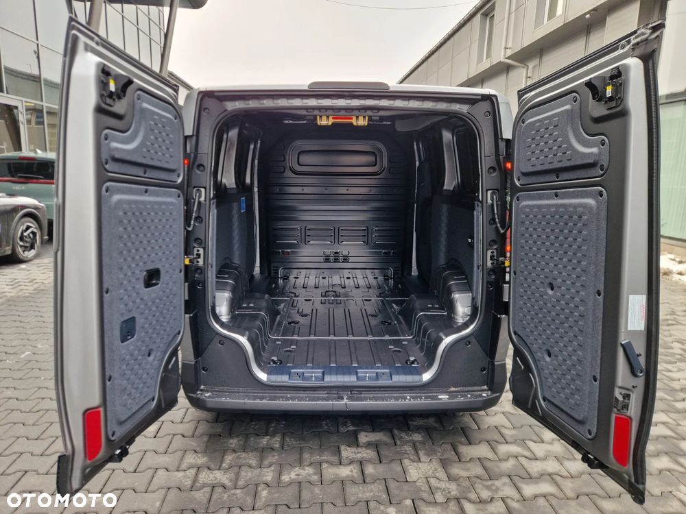 Kia PV5 - 20