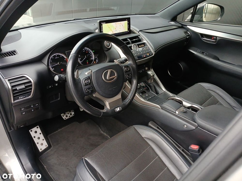 Lexus NX 300 F Sport AWD - 14