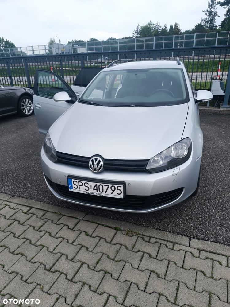 Volkswagen Golf - 1