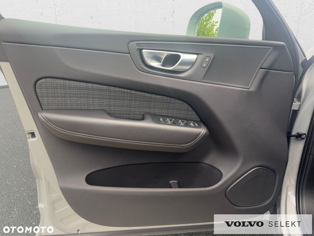 Volvo XC 60 - 25