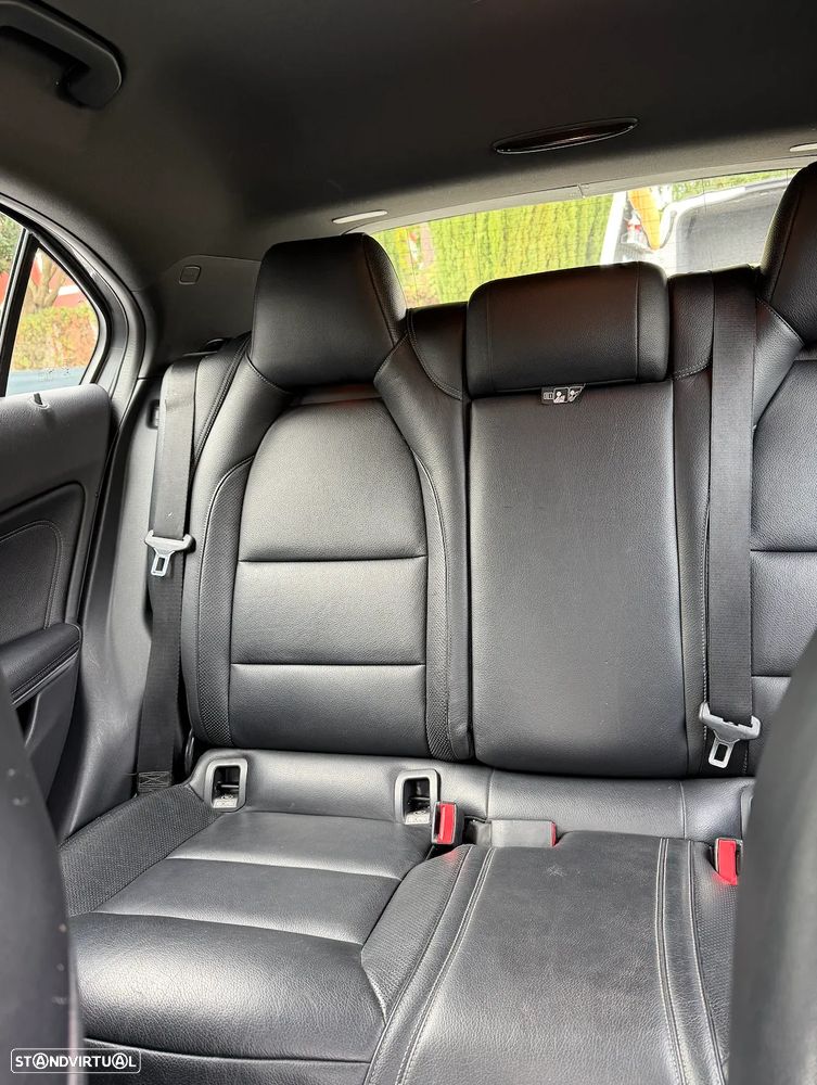 Mercedes-Benz A 180 d Aut. - 11