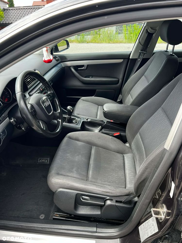 Audi A4 Limousine - 7