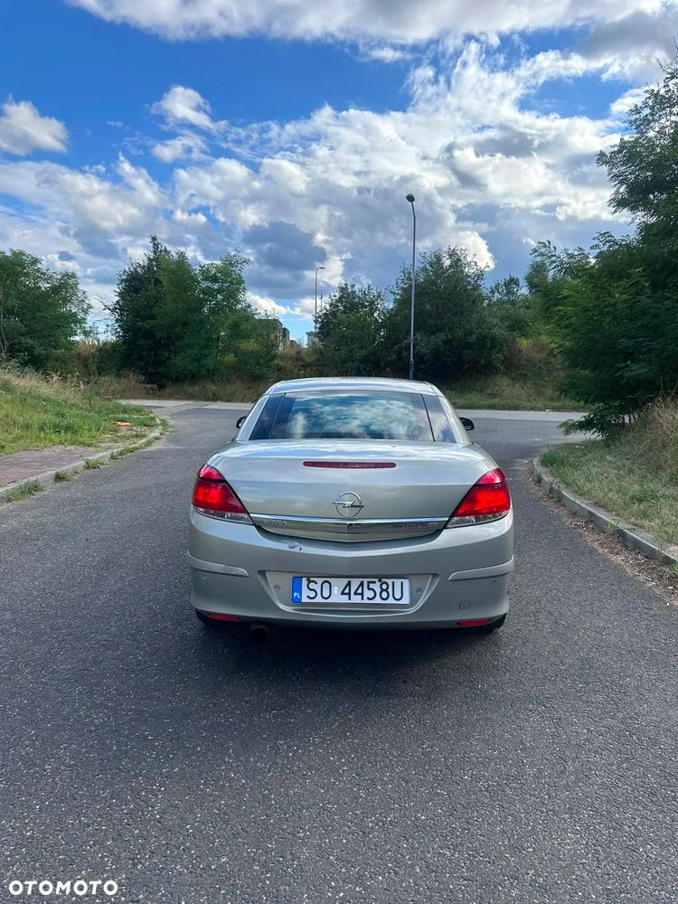 Opel Astra 1.8 Cosmo - 22