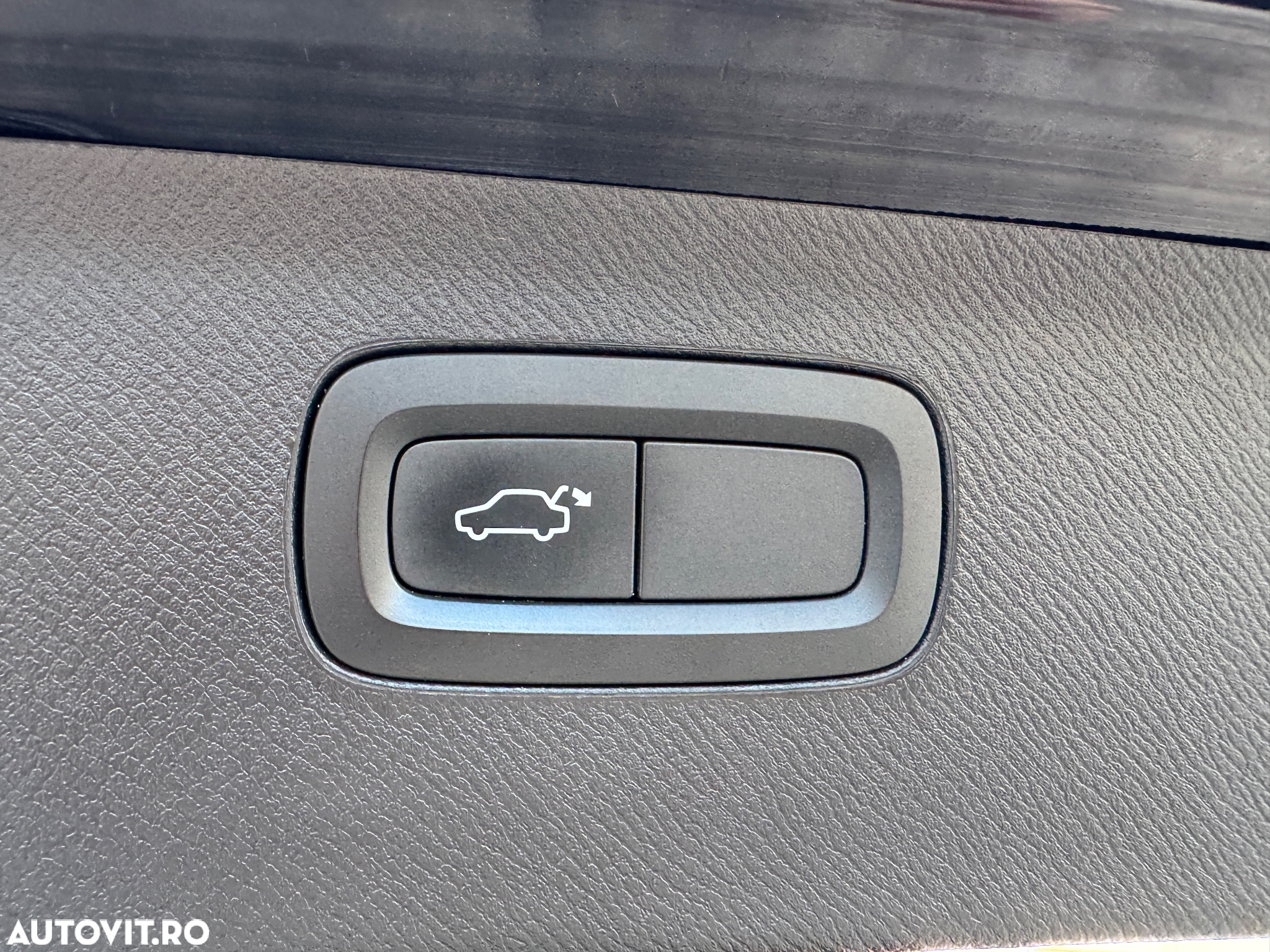 Volvo XC 90 B5 D AWD Geartronic Momentum Pro - 10