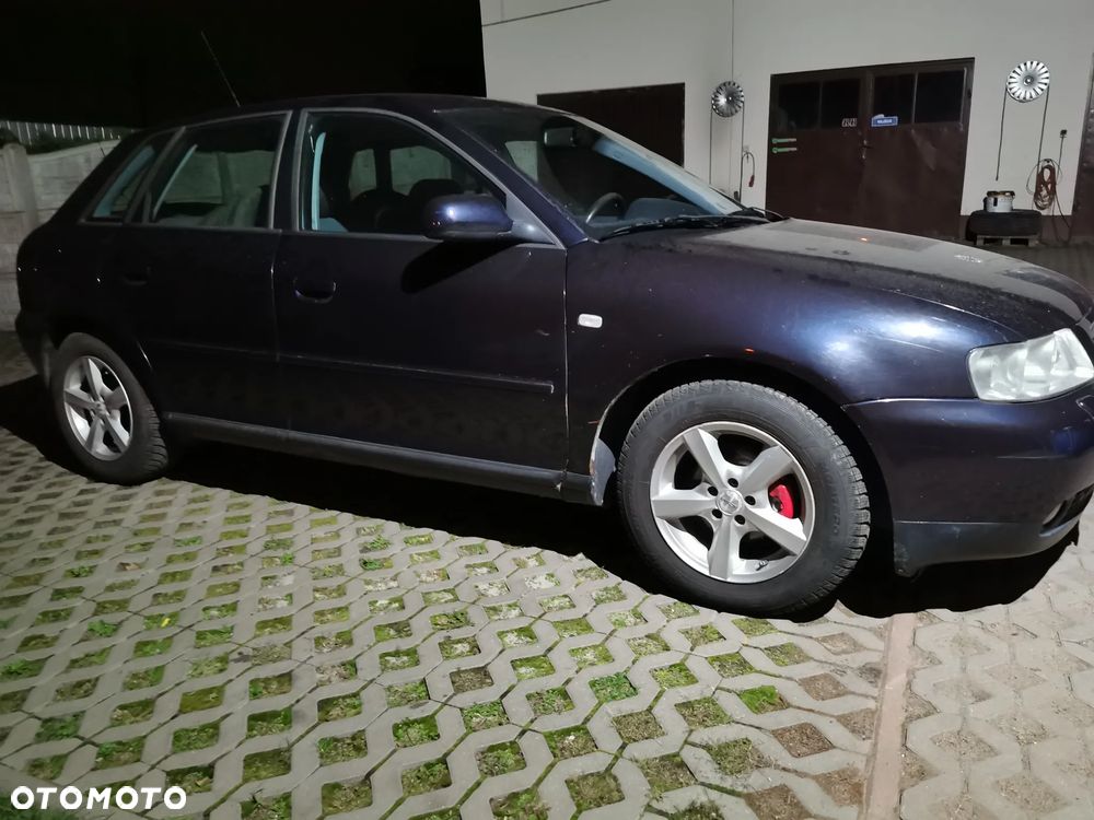 Audi A3 Sportback - 16
