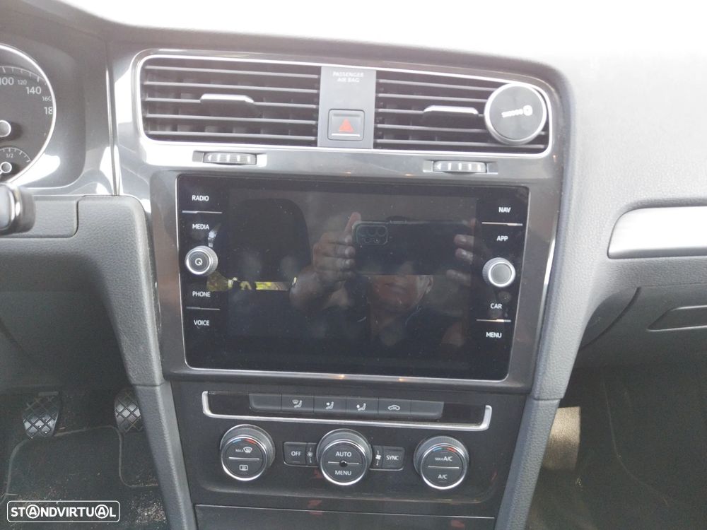 VW Golf 1.0 TSI Confortline - 13