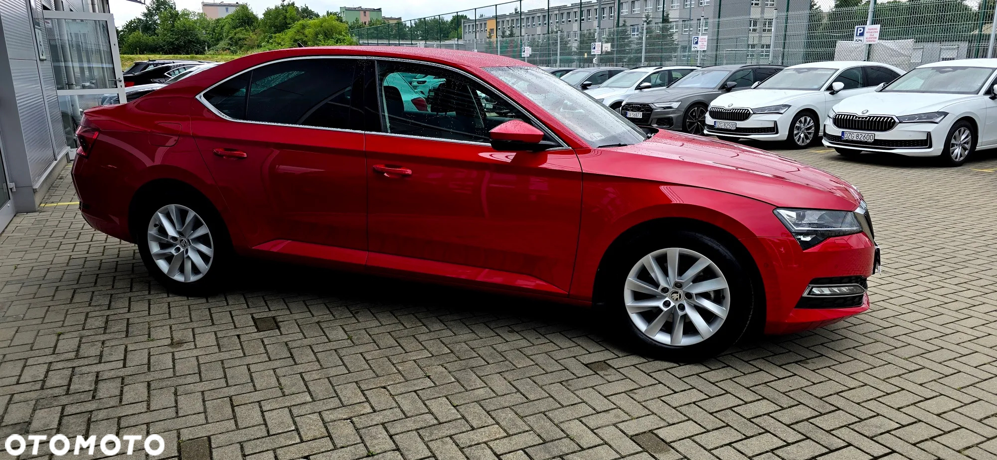 Skoda Superb 2.0 TDI SCR Style DSG - 4
