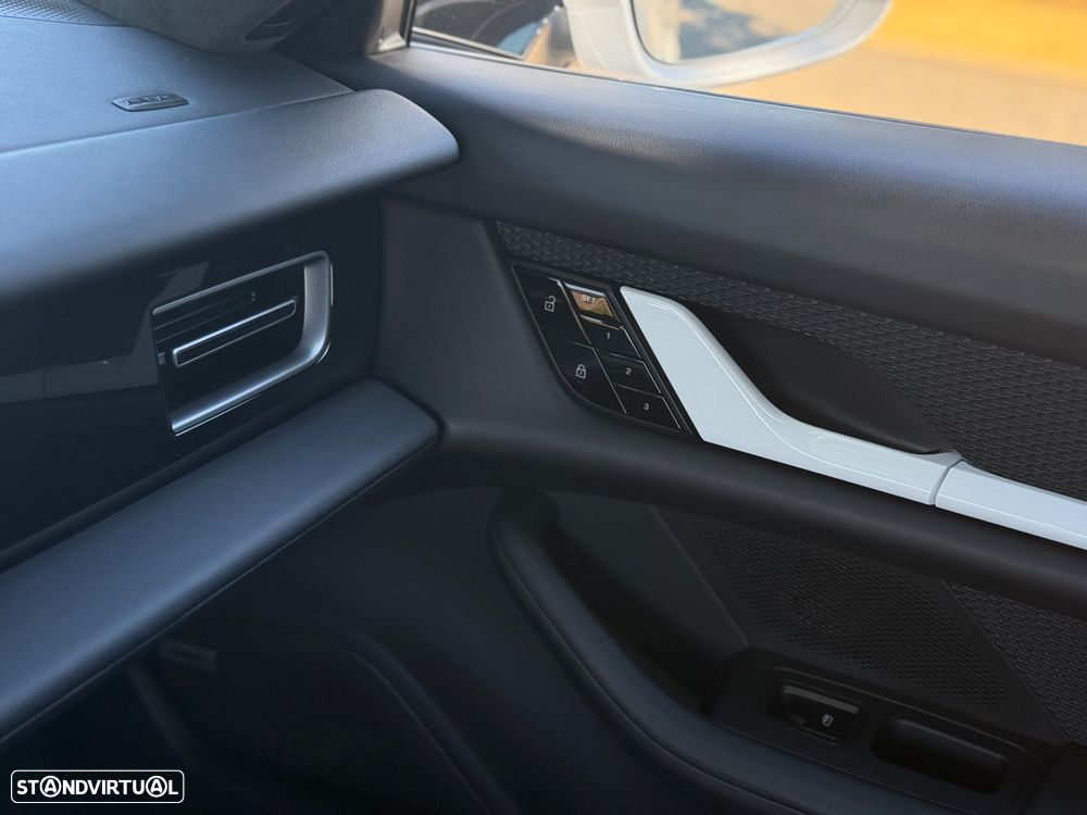 Porsche Taycan 4S Bateria Performance Plus - 44