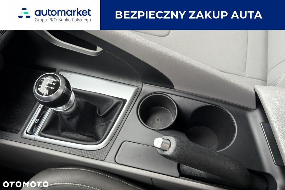 Hyundai Elantra 1.6 Executive - 19