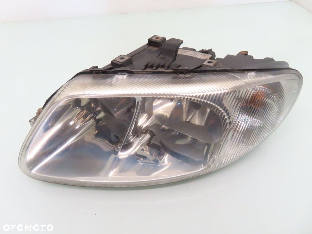 LAMPA LEWA PRZEDNIA CHRYSLER VOYAGER IV 04857703ABF - 1