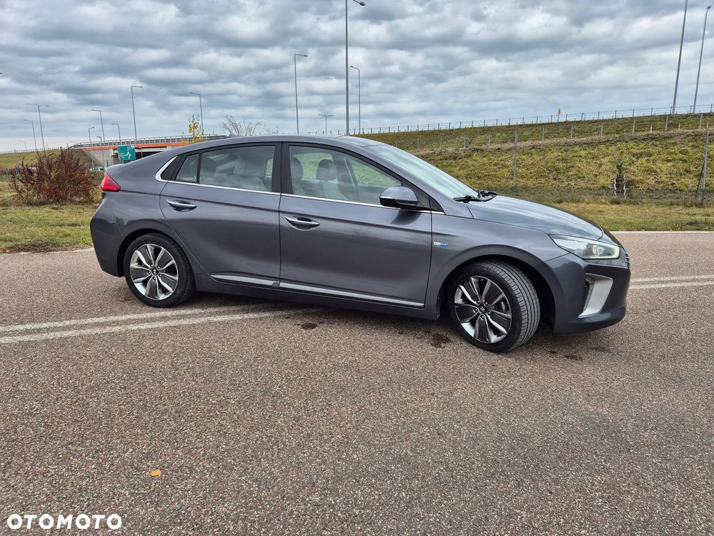 Hyundai IONIQ hybrid Premium - 15