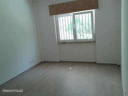Apartamento T1, Reboleira - Grande imagem: 4/12