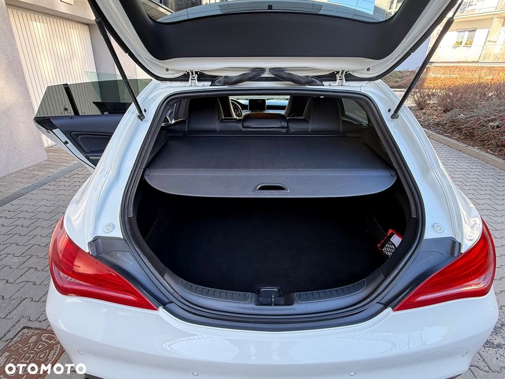 Mercedes-Benz CLA 200 - 25