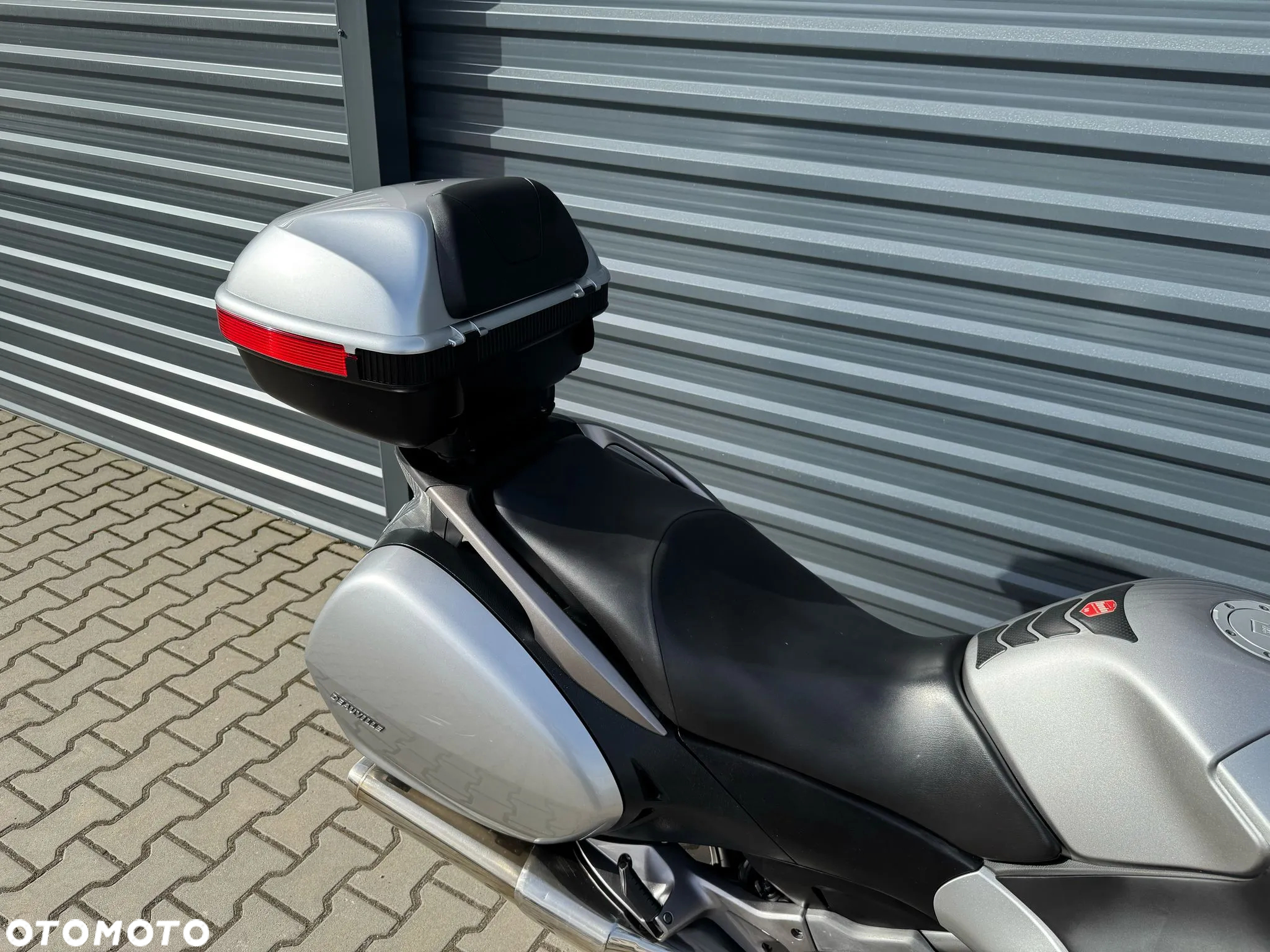 Honda NT - 10