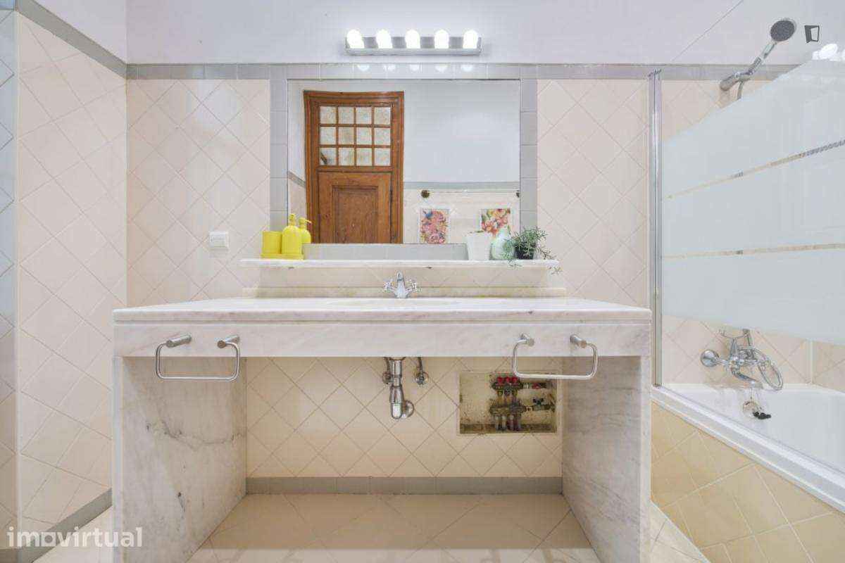 Quarto - localizado em Arroios Lisbon - Grande imagem: 4/27