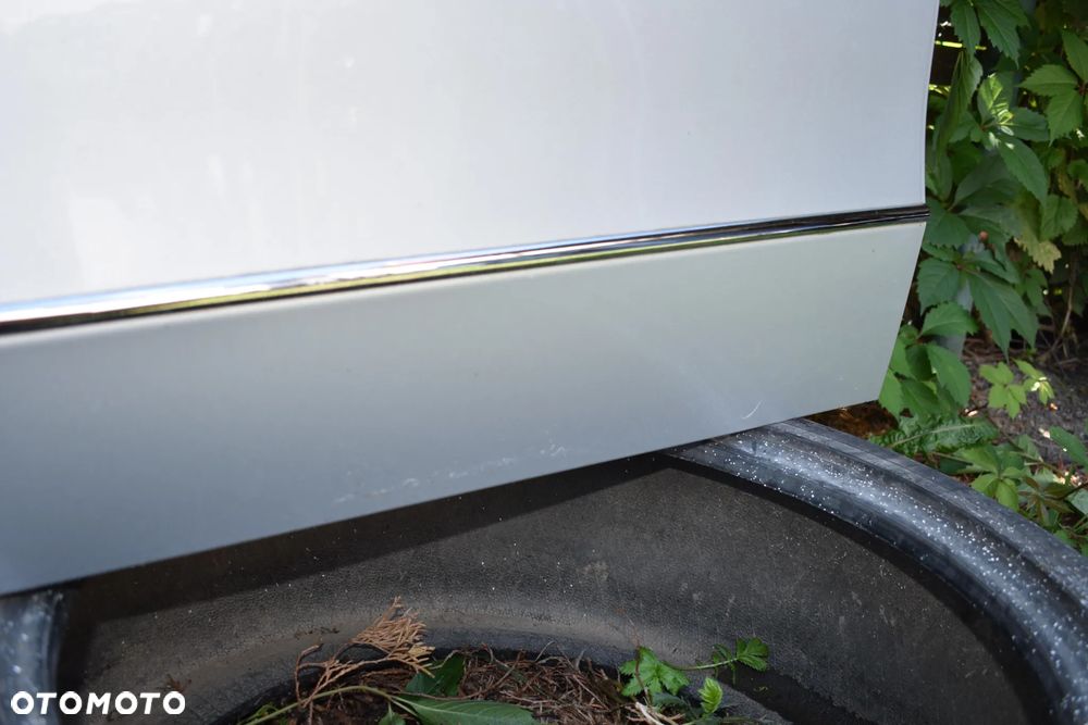 MERCEDES W212 DRZWI PRZEDNIE PRZÓD LEWE 775 - 4