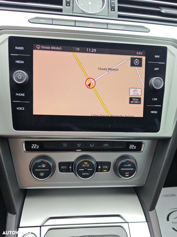 Volkswagen Passat - 19