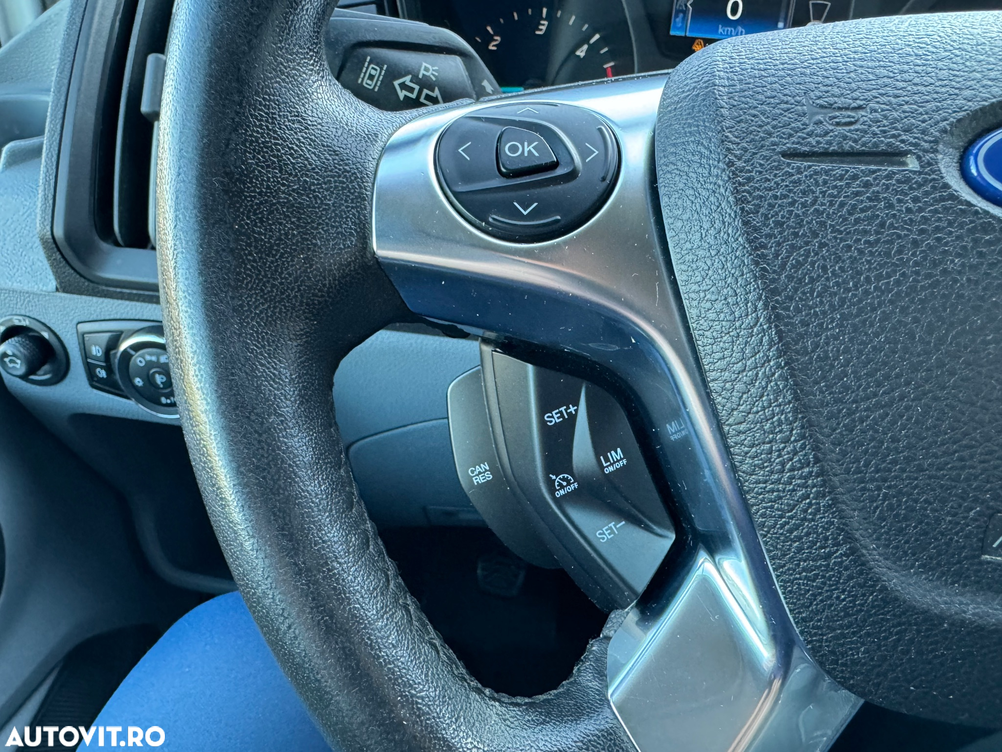 Ford Transit - 25