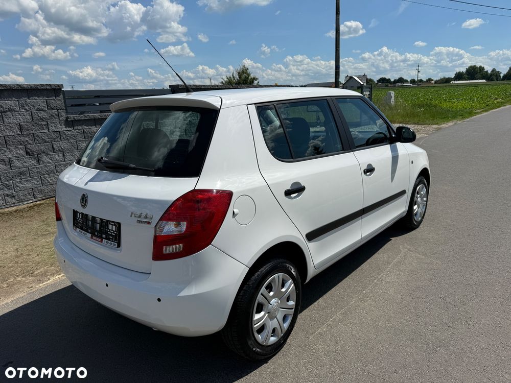 Skoda Fabia 1.2 HTP Ambiente - 3