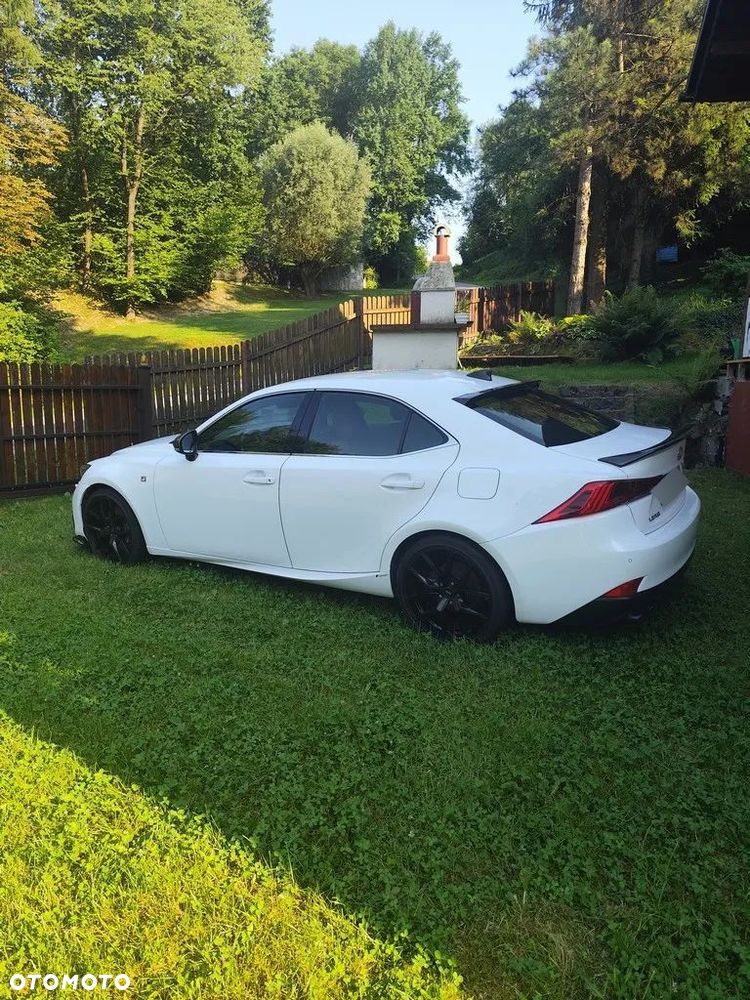 Lexus IS 200t F Sport - 23
