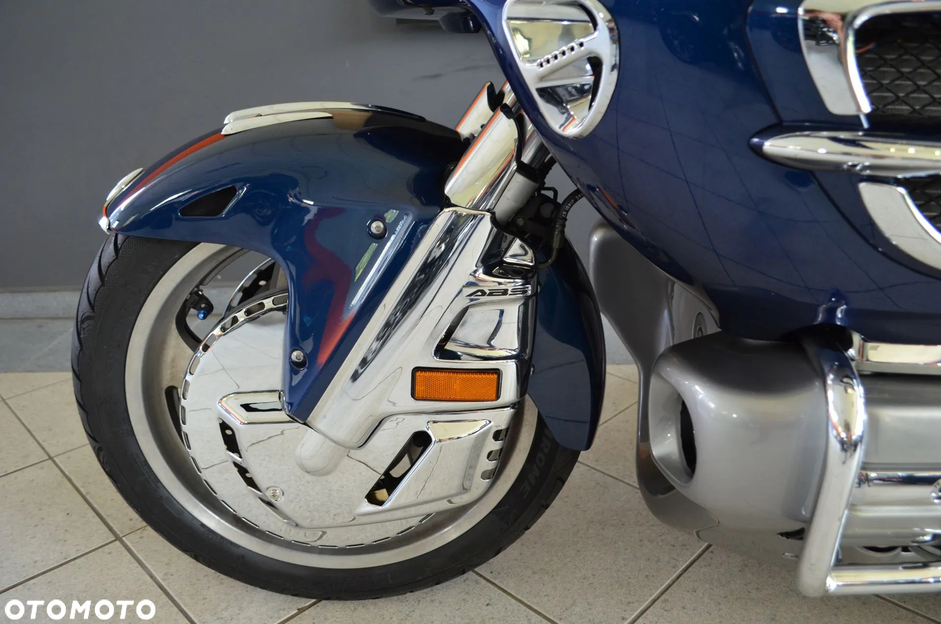 Honda GL - 27