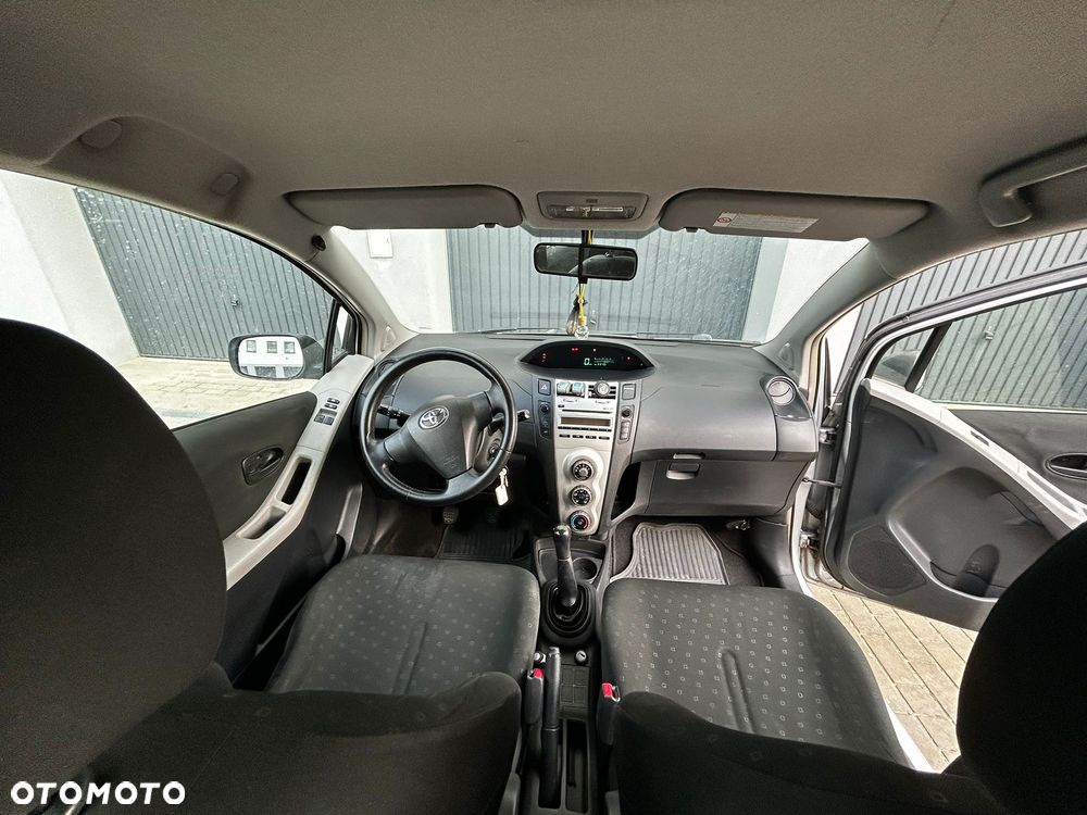 Toyota Yaris 1.4 D-4D Edition - 2