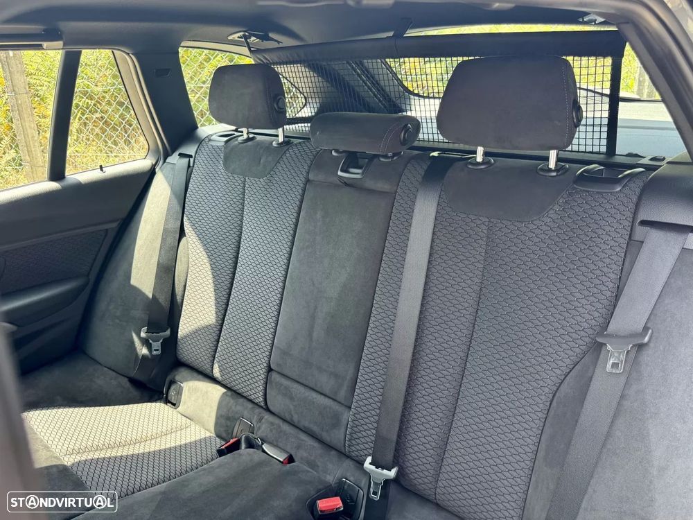 BMW 320 d Pack M - 16