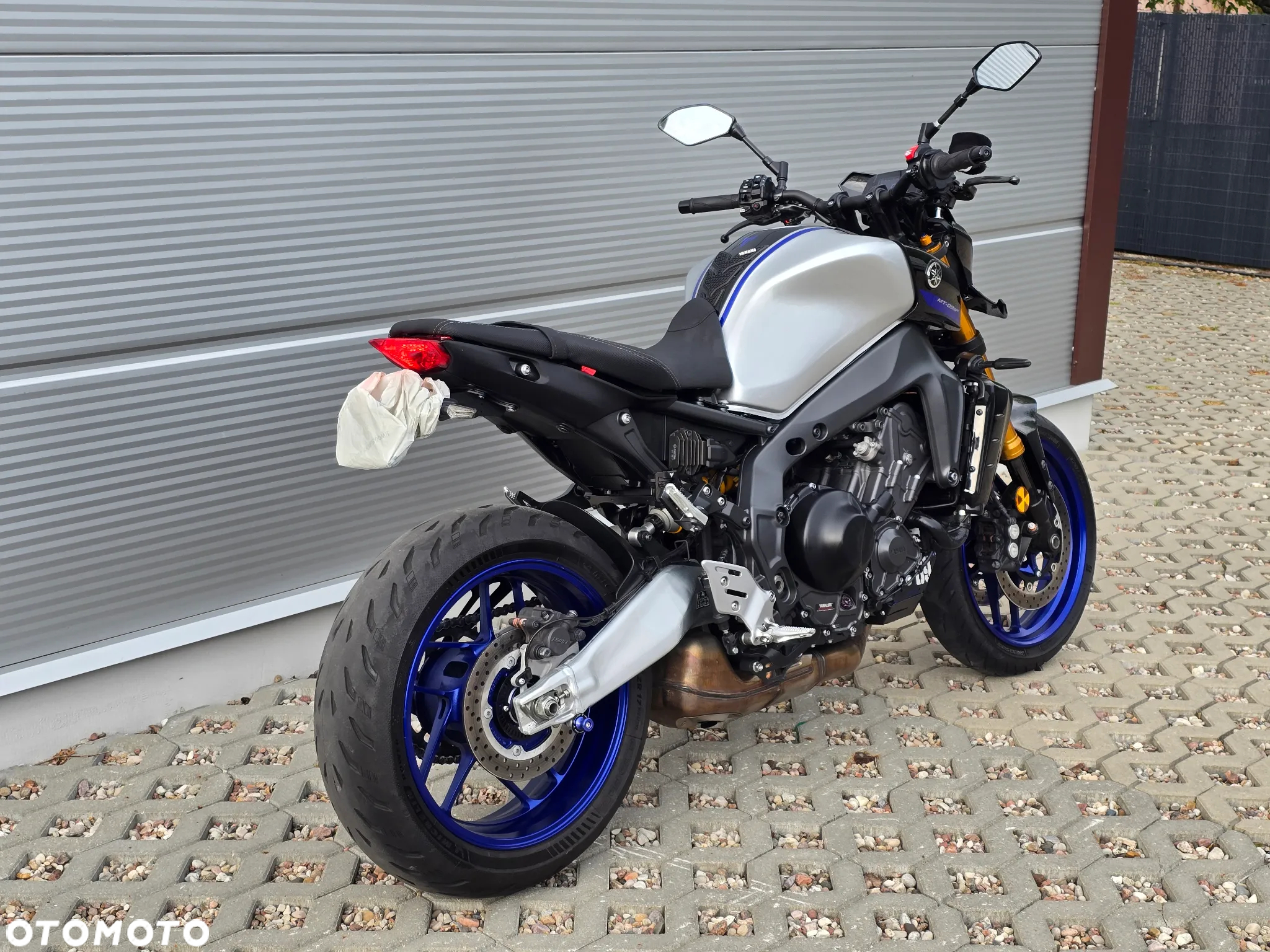 Yamaha MT - 9