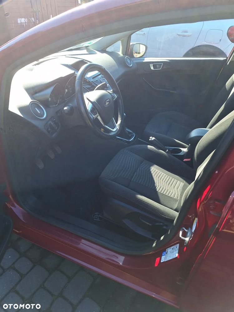 Ford Fiesta 1.6 TDCi Titanium - 16