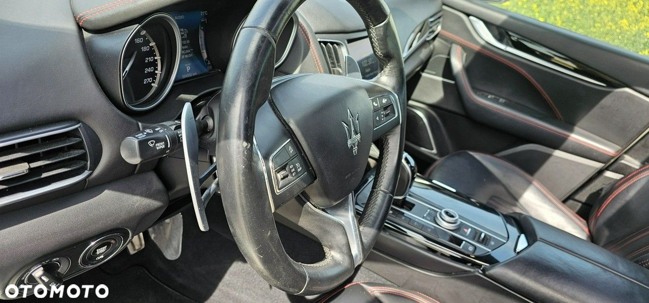 Maserati Levante - 12