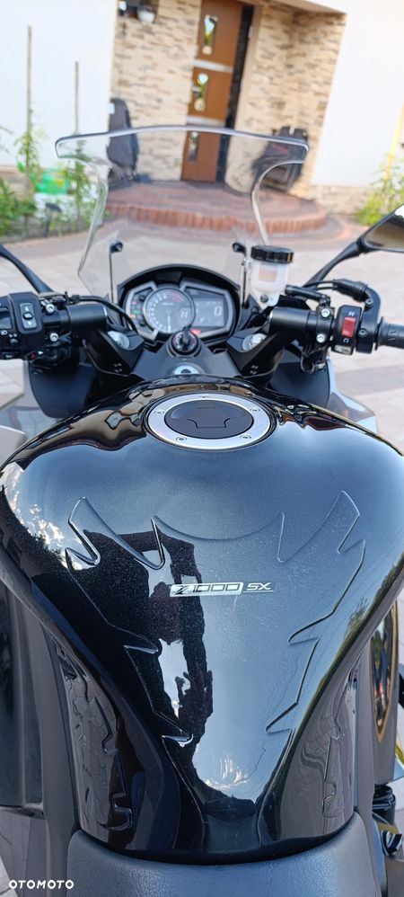 Kawasaki Ninja 1000 SX - 10