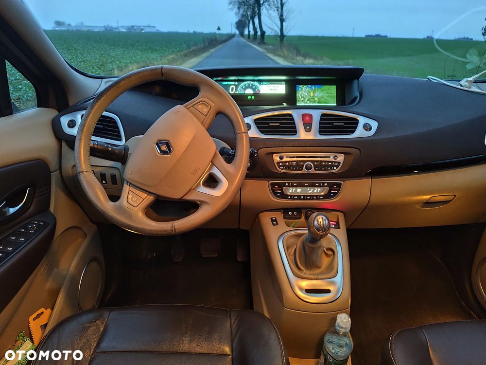 Renault Grand Scenic TCe 130 Bose Edition - 16