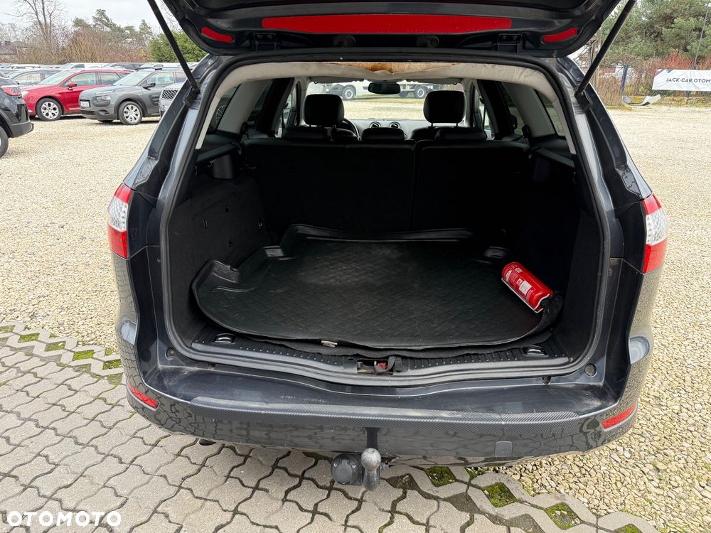 Ford Mondeo 1.8 TDCi Ghia - 26