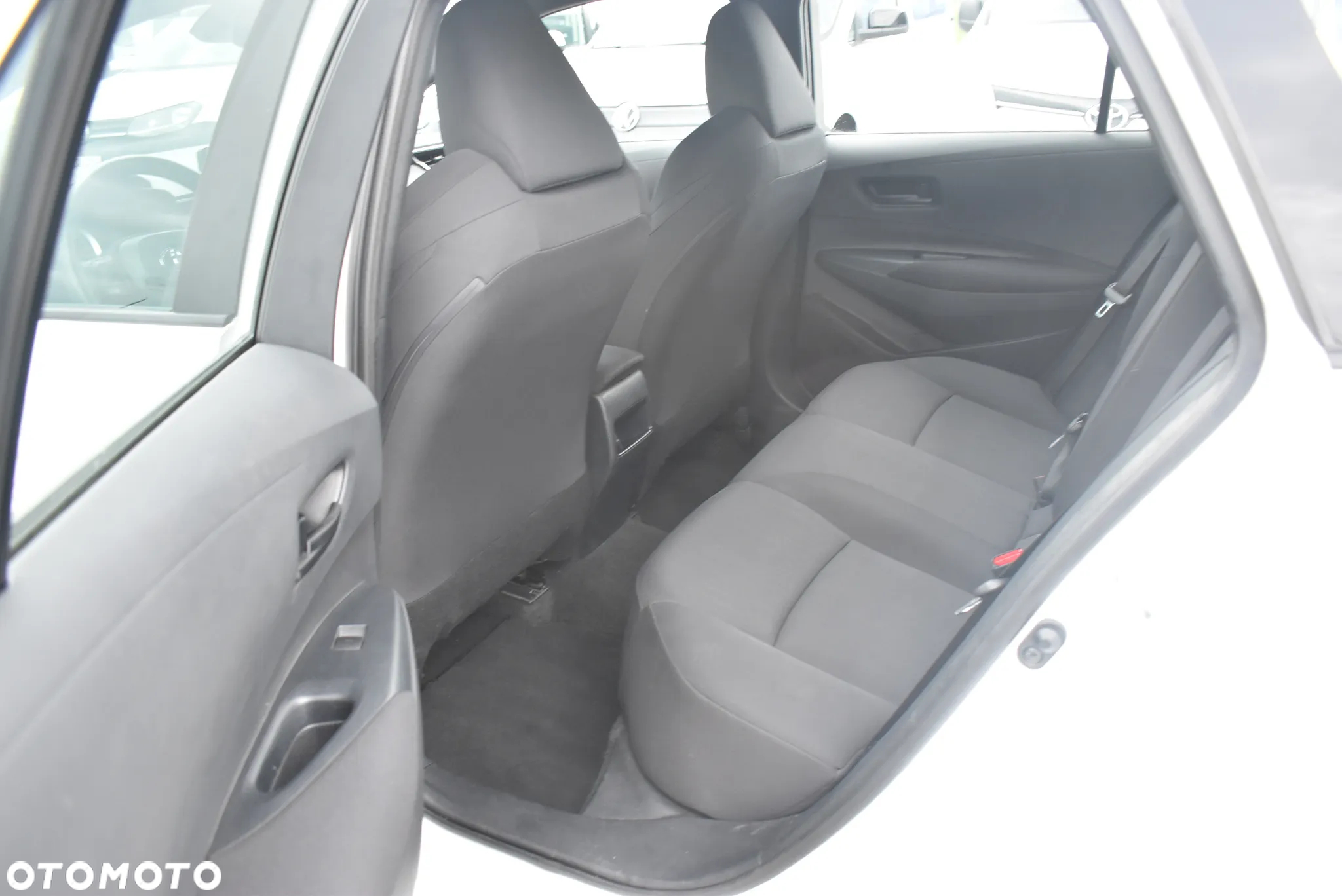 Toyota Corolla 1.2 T Active - 12