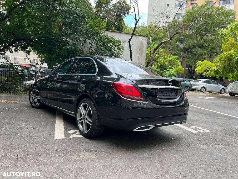 Mercedes-Benz C - 8