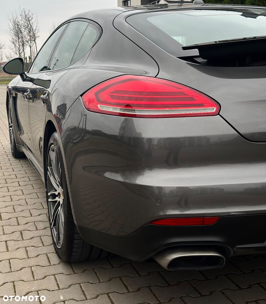 Porsche Panamera - 13