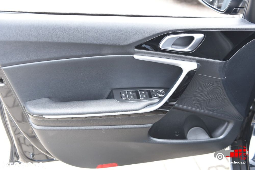 Kia XCeed - 15