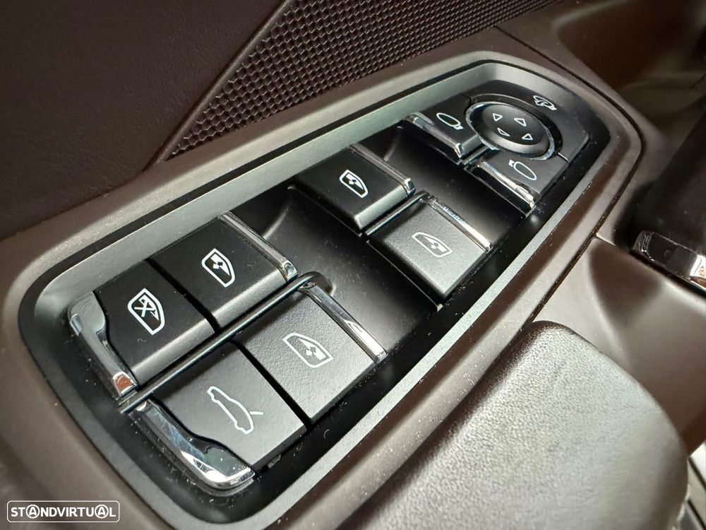 Porsche Cayenne S E-Hybrid Platinum Edition - 21