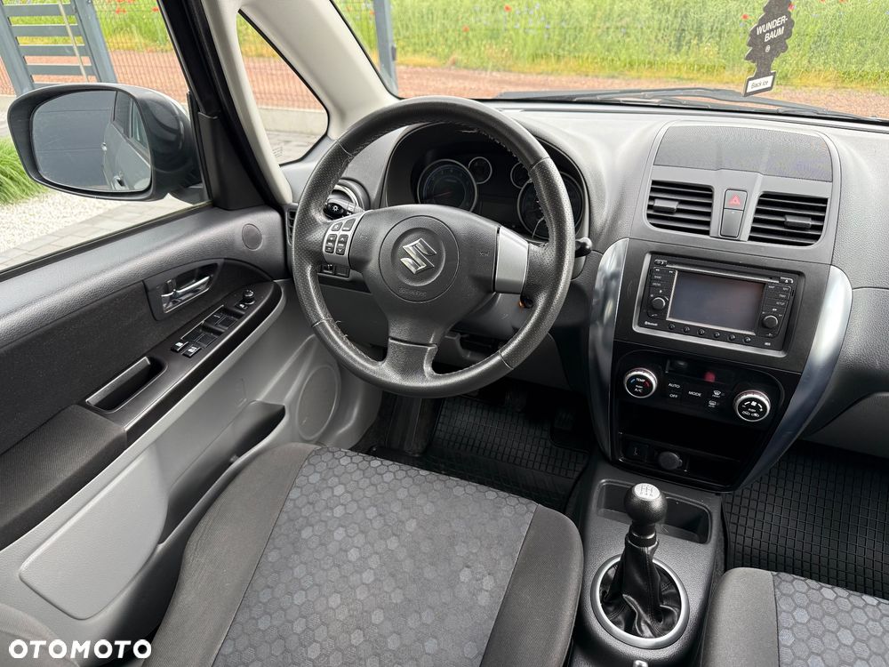 Suzuki SX4 - 28