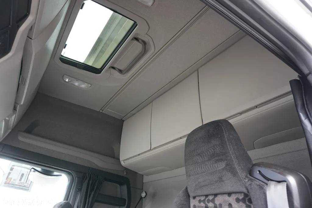 Scania P 250 / ACC / E 6  / FIRANKA + WINDA / DŁ. 9,3 M / 23 PALETY - 33
