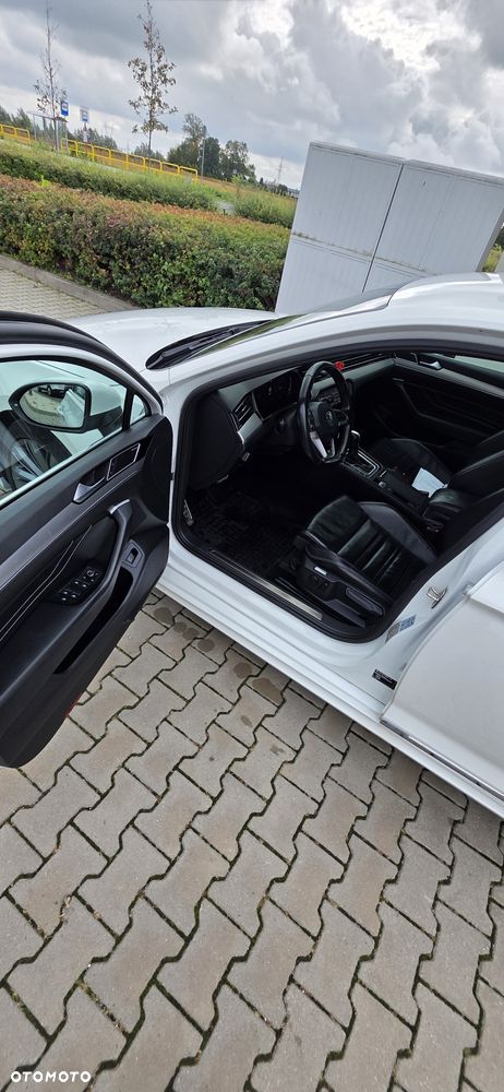 Volkswagen Passat - 5