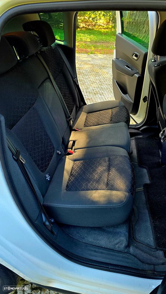 Peugeot 3008 1.6 e-HDi Style 2-Tronic - 6