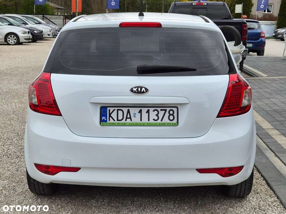 Kia Ceed - 7